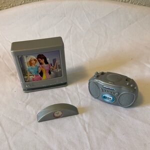 Vintage 1998 Barbie Play House Television Set boombox and clock